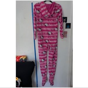 Hello kitty sleeping jumpsuit